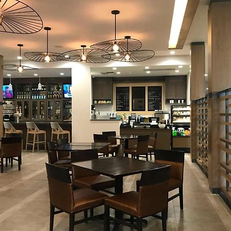 Sonesta Hotel Grand Rapids Airport Kentwood Buitenkant foto