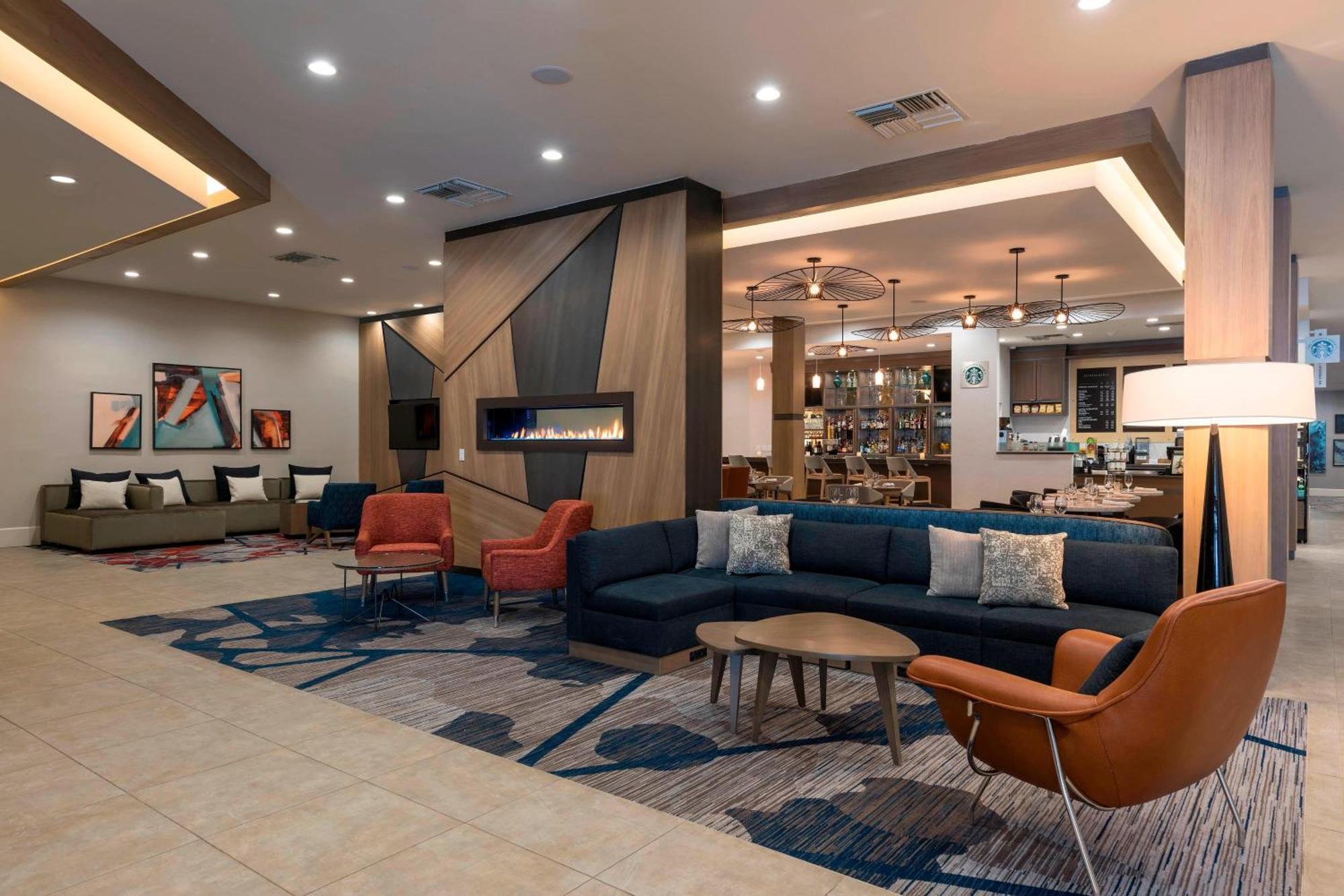 Sonesta Hotel Grand Rapids Airport Kentwood Buitenkant foto