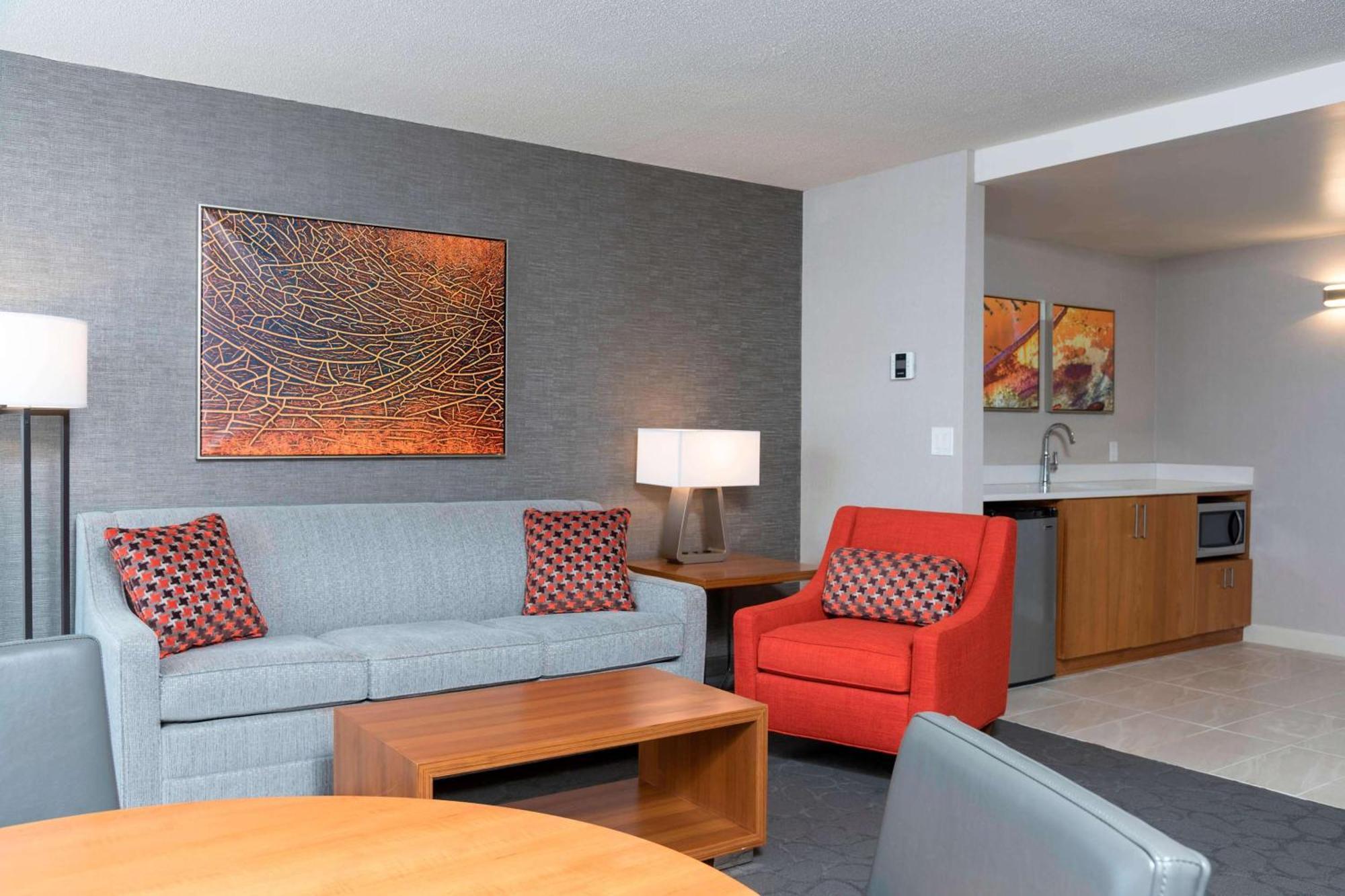 Sonesta Hotel Grand Rapids Airport Kentwood Buitenkant foto
